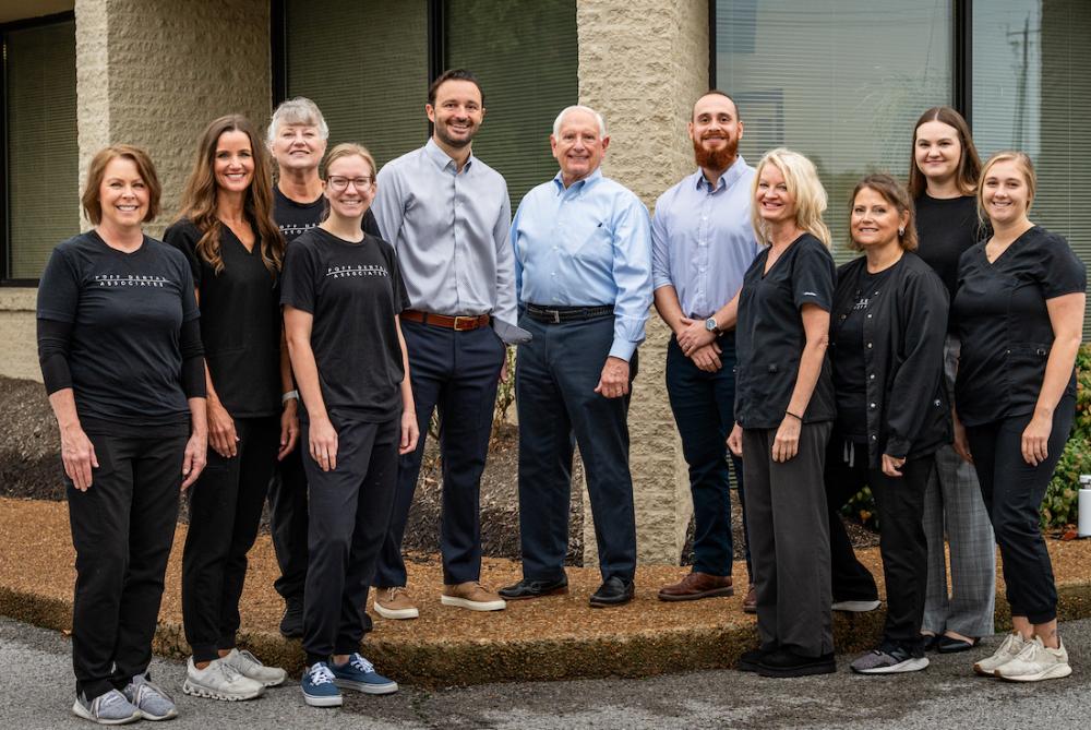 group photo of poff dental associates | dentist nashville tn
