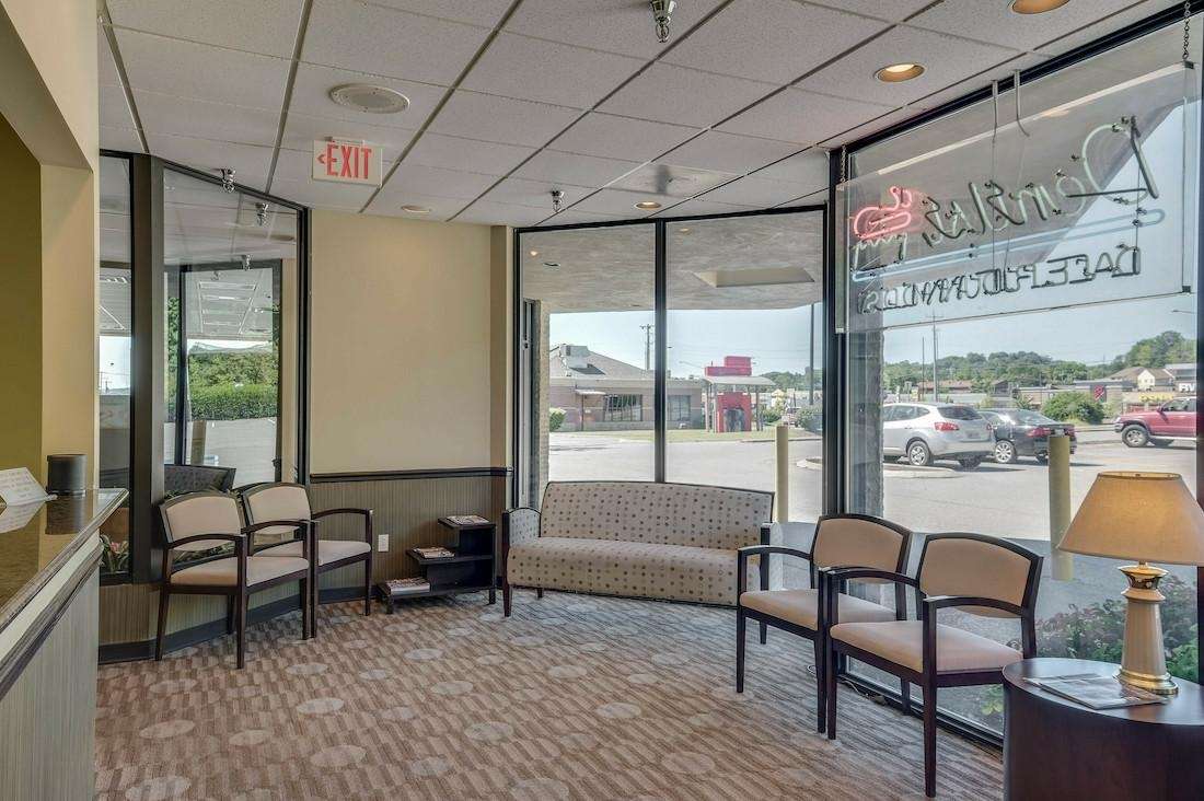 exterior entrance at poff dental associates | dentist nashville